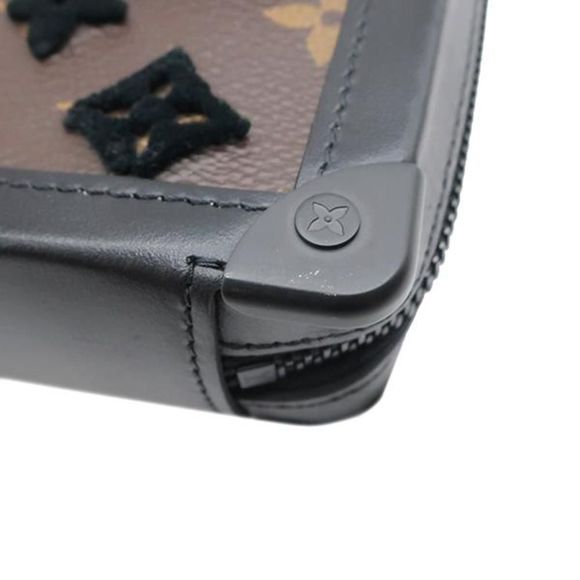 Louis Vuitton Clutch Bag Soft Trunk Clutch Monogram Brown Black - Picture 4 of 8